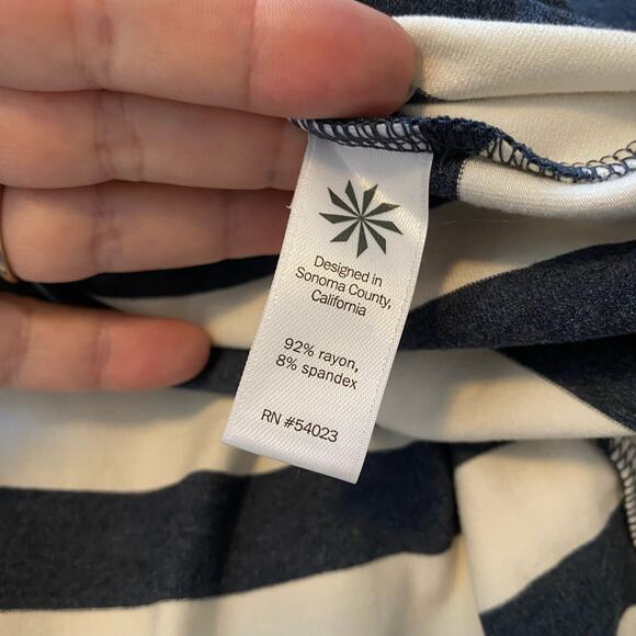 Athleta Skirt Womens Size Small Navy Blue Ribbon Stripe Nautical Midi Super soft - Picture 4 of 5